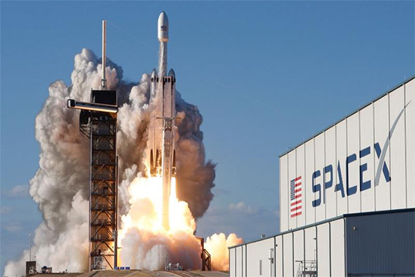 SpaceX เผยแผนปล่อยดาวเทียมให้บริการ internet ไร้รอยต่อ ราคาย่อมเยาว์ gadgetมาใหม่ อัพเดทโลกไซเบอร์ SpaceX internet ไร้รอยต่อ